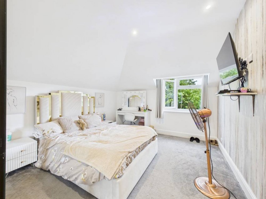Images for Stanwell, Staines-upon-Thames, Surrey EAID:2640919782 BID:ASH