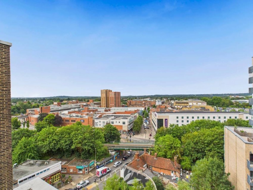 Images for Staines-upon-Thames, Surrey EAID:2640919782 BID:STA