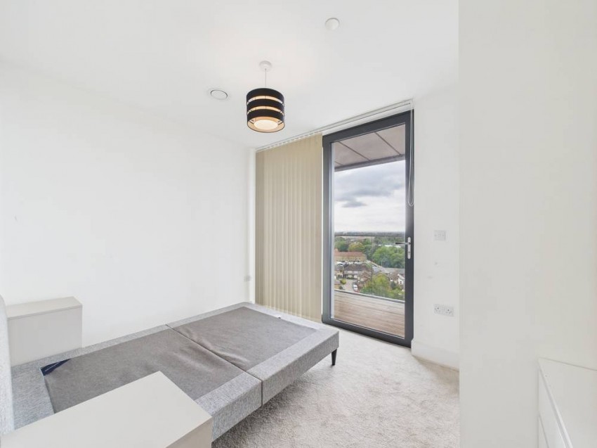 Images for Staines-upon-Thames, Surrey EAID:2640919782 BID:STA