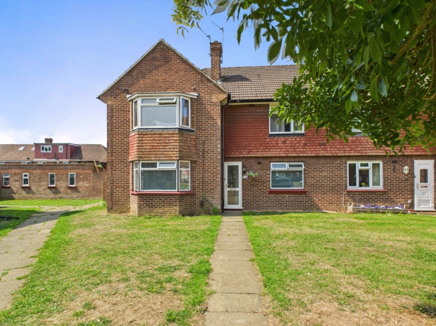 Images for Staines-upon-Thames, Surrey EAID:2640919782 BID:STA