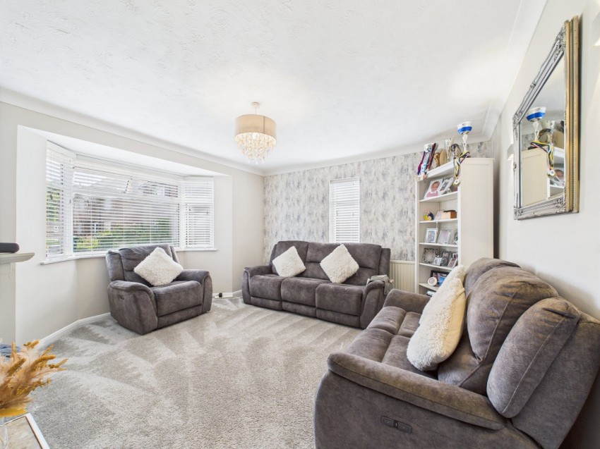 Images for Staines-upon-Thames, Surrey EAID:2640919782 BID:STA