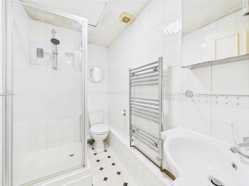 Images for Moormede Crescent, Staines-upon-Thames, Surrey EAID:2640919782 BID:STA