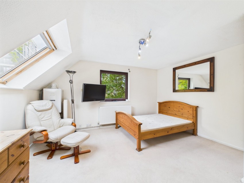 Images for Moormede Crescent, Staines-upon-Thames, Surrey EAID:2640919782 BID:STA