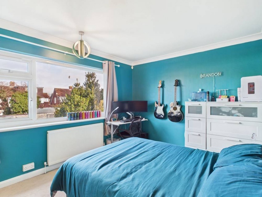 Images for Staines-upon-Thames, Surrey EAID:2640919782 BID:STA