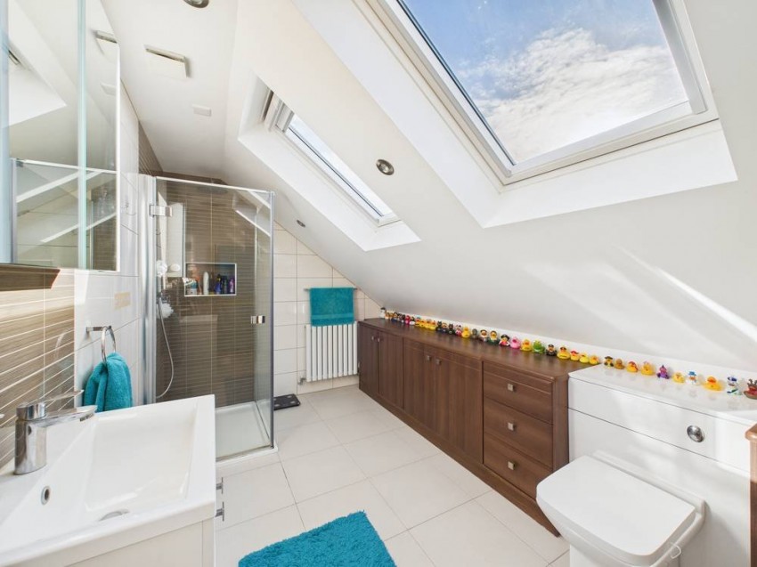 Images for Staines-upon-Thames, Surrey EAID:2640919782 BID:STA