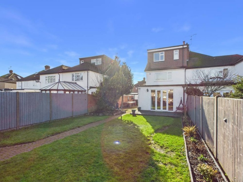 Images for Staines-upon-Thames, Surrey EAID:2640919782 BID:STA