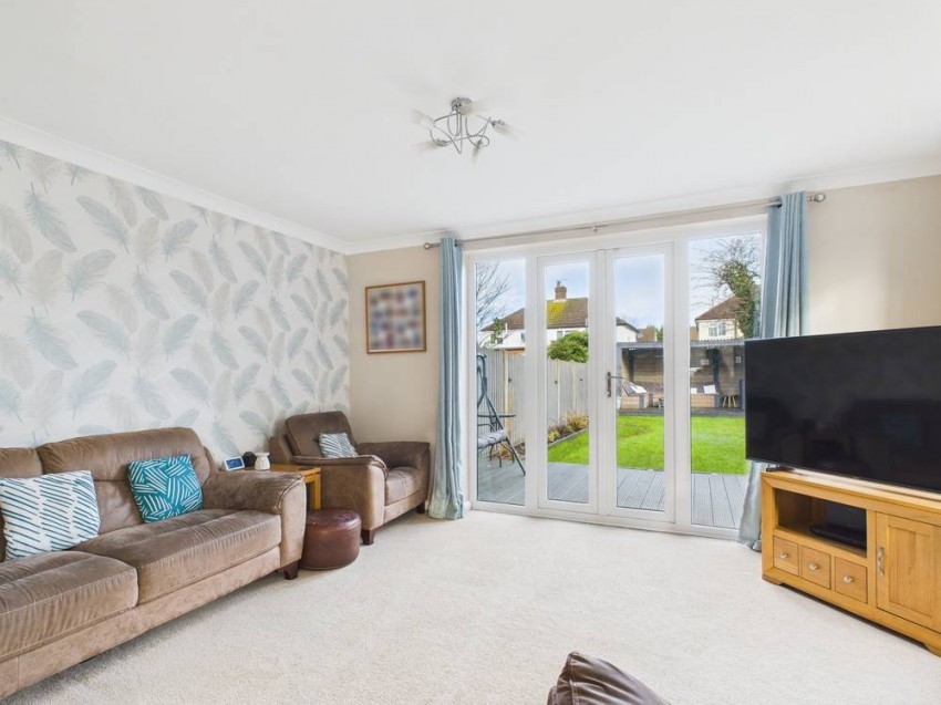 Images for Staines-upon-Thames, Surrey EAID:2640919782 BID:STA