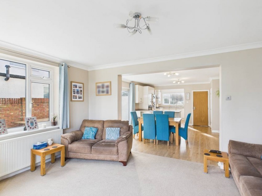 Images for Staines-upon-Thames, Surrey EAID:2640919782 BID:STA