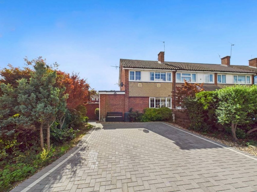 Images for Staines-upon-Thames, Surrey EAID:2640919782 BID:STA
