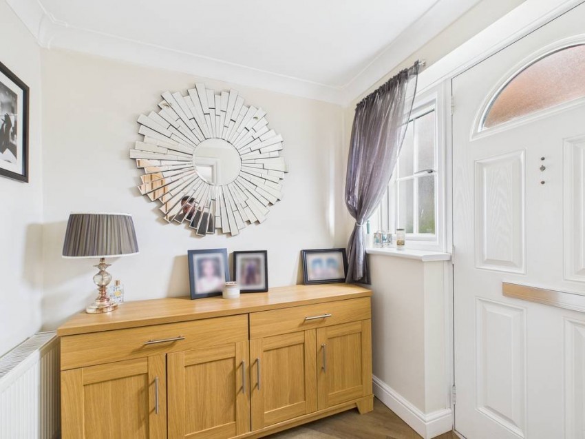 Images for Staines-upon-Thames, Surrey EAID:2640919782 BID:STA
