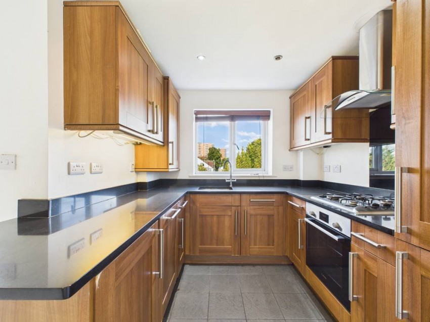 Images for Gresham Road, Staines-Upon-Thames, Surrey EAID:2640919782 BID:STL