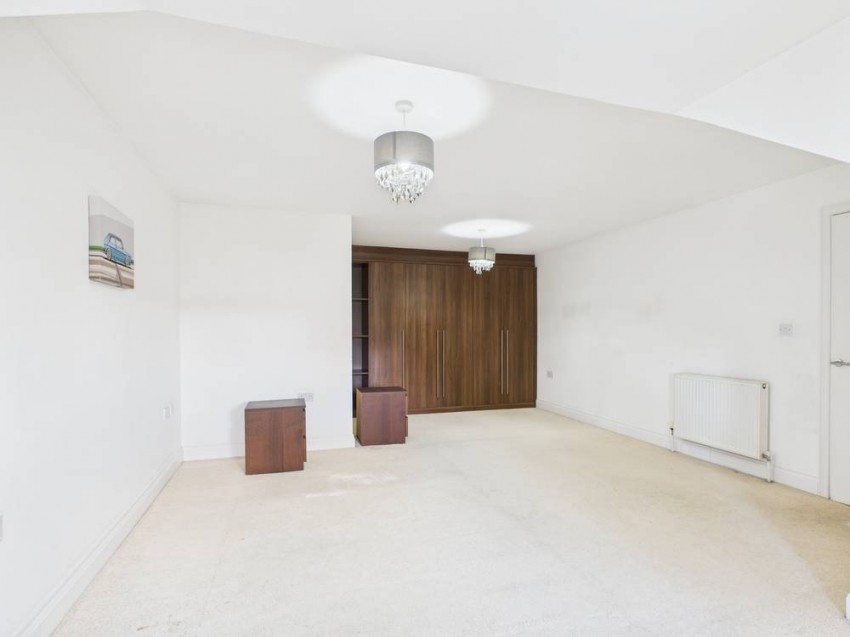 Images for Gresham Road, Staines-Upon-Thames, Surrey EAID:2640919782 BID:STL