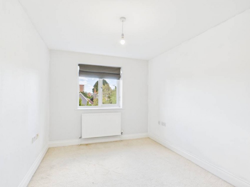 Images for Gresham Road, Staines-Upon-Thames, Surrey EAID:2640919782 BID:STL