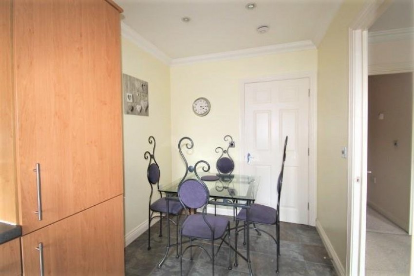 Images for Wraysbury, Berkshire EAID:2640919782 BID:WRA