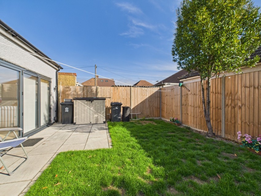 Images for Staines-upon-Thames, Surrey EAID:2640919782 BID:STA