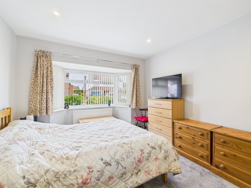 Images for Staines-upon-Thames, Surrey EAID:2640919782 BID:STA