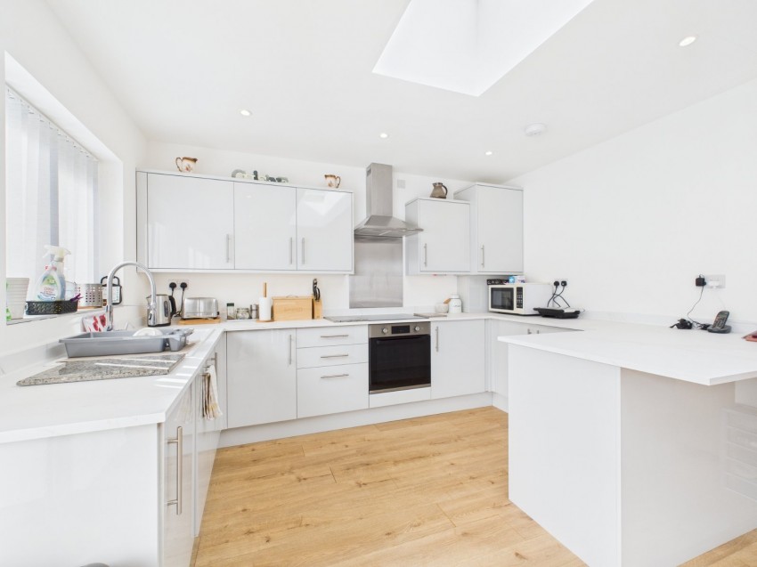Images for Staines-upon-Thames, Surrey EAID:2640919782 BID:STA
