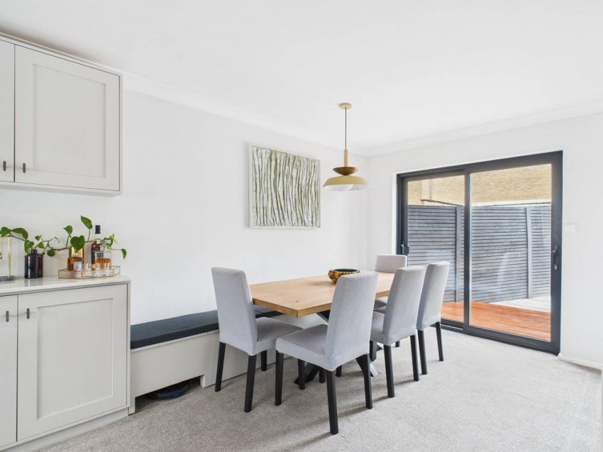 Images for Staines-upon-Thames, Surrey EAID:2640919782 BID:STA