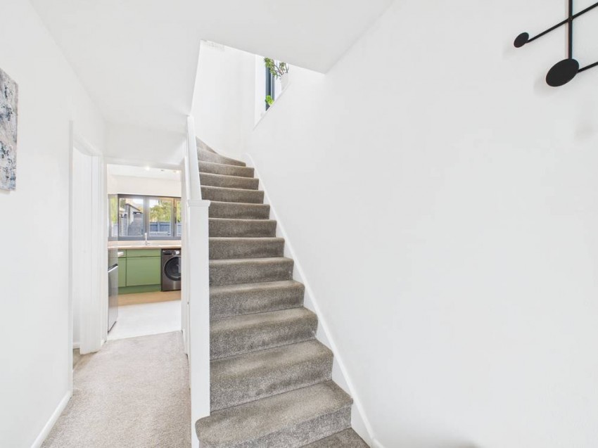 Images for Staines-upon-Thames, Surrey EAID:2640919782 BID:STA