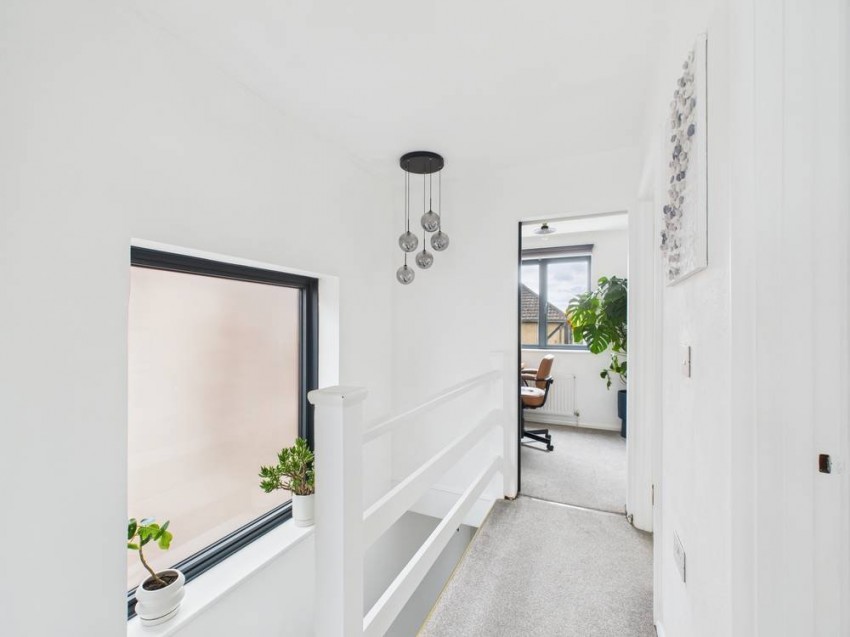 Images for Staines-upon-Thames, Surrey EAID:2640919782 BID:STA