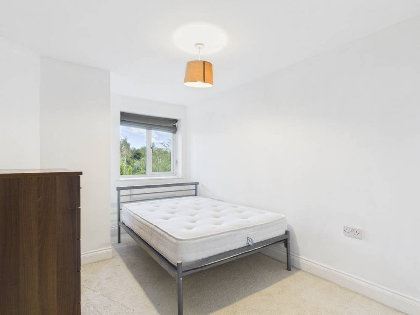 Images for Gresham Road, Staines-Upon-Thames, Surrey EAID:2640919782 BID:STA