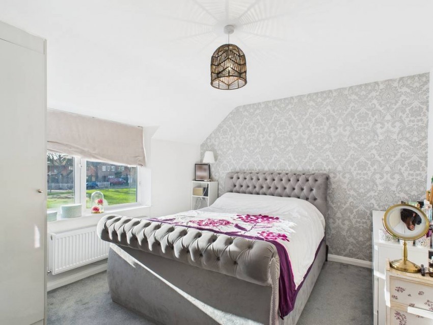 Images for Staines-upon-Thames, Surrey EAID:2640919782 BID:STA