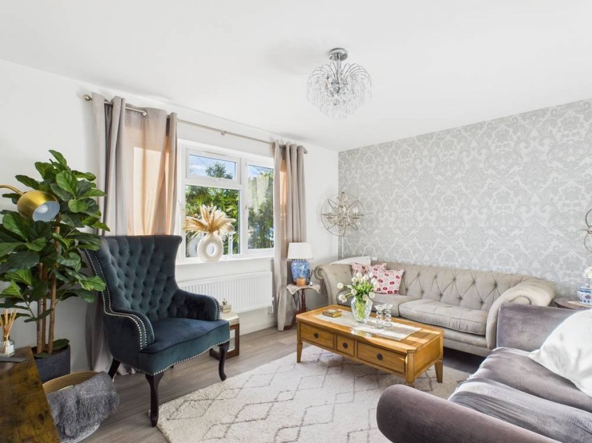 Images for Staines-upon-Thames, Surrey EAID:2640919782 BID:STA