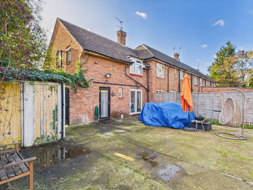 Images for Staines-upon-Thames, Surrey EAID:2640919782 BID:STA