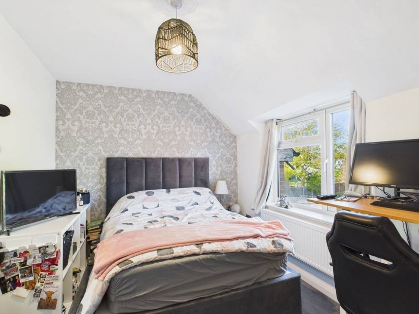 Images for Staines-upon-Thames, Surrey EAID:2640919782 BID:STA