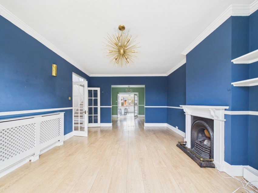 Images for Staines-upon-Thames, Surrey EAID:2640919782 BID:STA