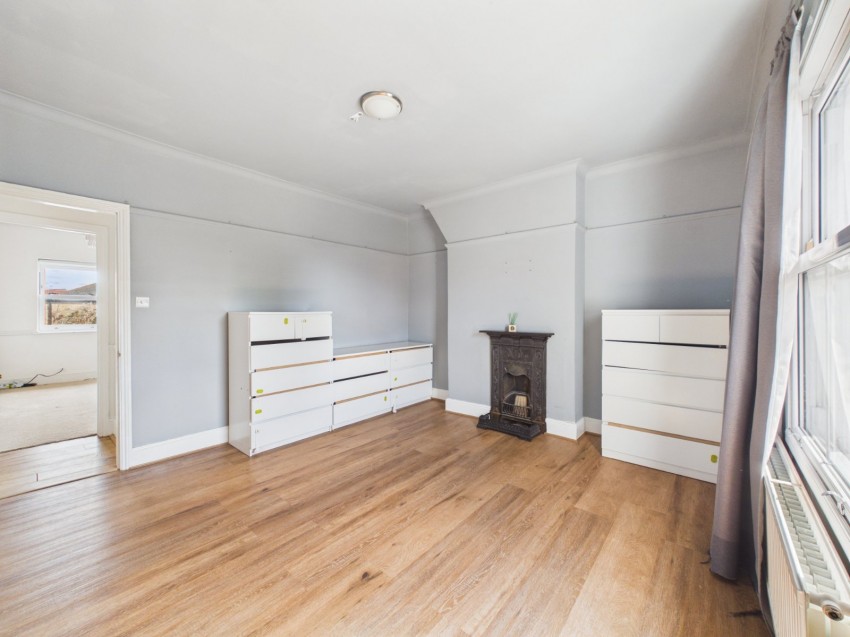 Images for Staines-upon-Thames, Surrey EAID:2640919782 BID:STA