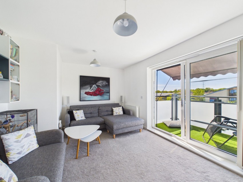 Images for Kennett Lane, Chertsey, Surrey EAID:2640919782 BID:STA