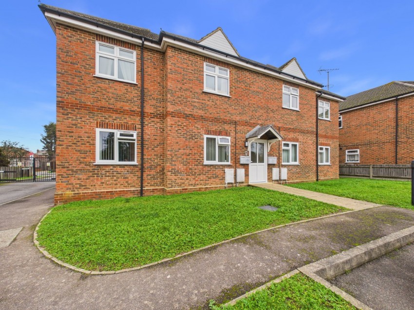 Images for Ashford, Surrey EAID:2640919782 BID:ASH