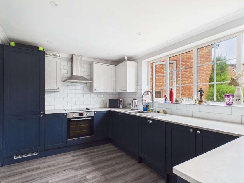 Images for Staines-upon-Thames, Surrey EAID:2640919782 BID:STA