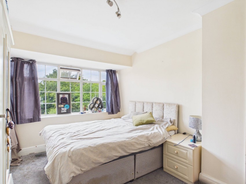 Images for Staines-upon-Thames, Surrey EAID:2640919782 BID:STA