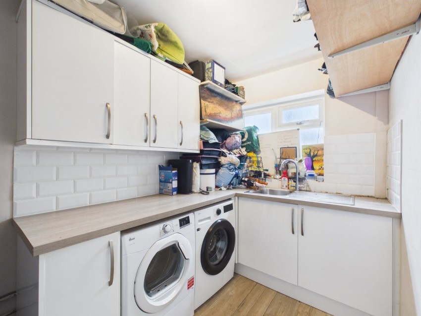 Images for Staines-upon-Thames, Surrey EAID:2640919782 BID:STA