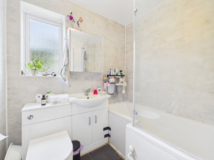 Images for Moormede Crescent, Staines-upon-Thames, Surrey EAID:2640919782 BID:STA