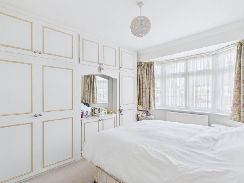 Images for Staines-upon-Thames, Surrey EAID:2640919782 BID:STA