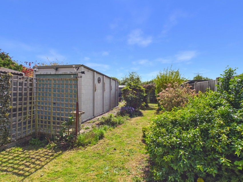 Images for Staines-upon-Thames, Surrey EAID:2640919782 BID:STA