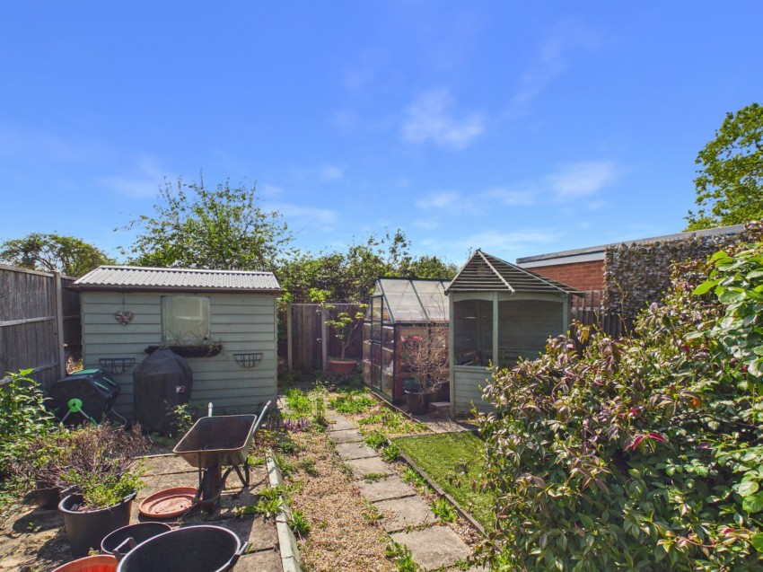 Images for Staines-upon-Thames, Surrey EAID:2640919782 BID:STA