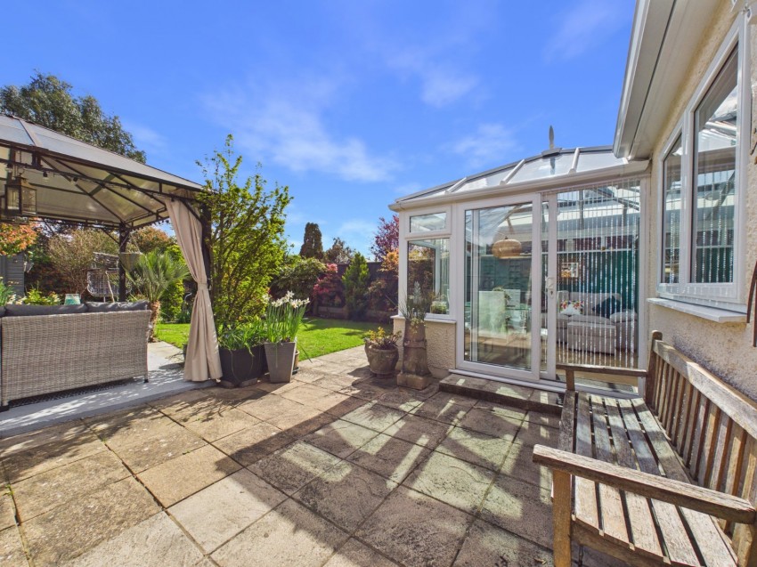 Images for Staines-upon-Thames, Surrey EAID:2640919782 BID:STA