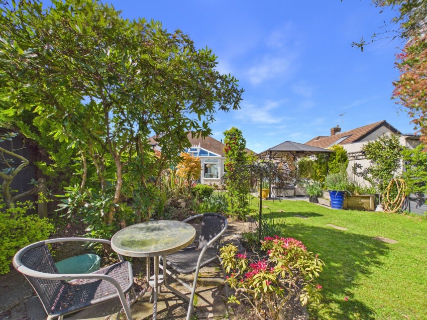 Images for Staines-upon-Thames, Surrey EAID:2640919782 BID:STA