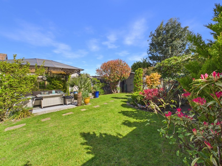 Images for Staines-upon-Thames, Surrey EAID:2640919782 BID:STA