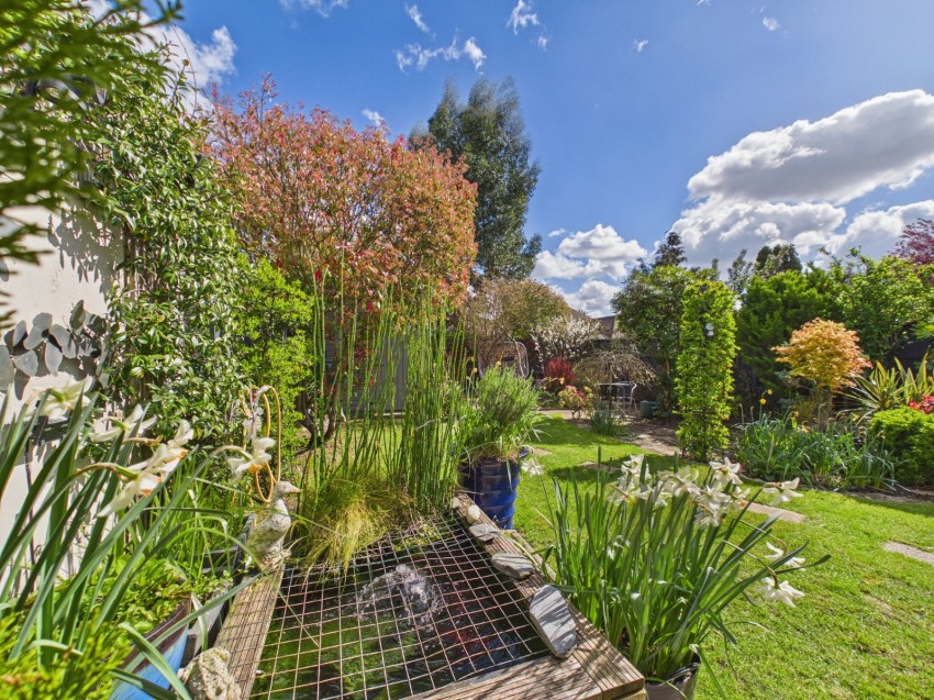 Images for Staines-upon-Thames, Surrey EAID:2640919782 BID:STA