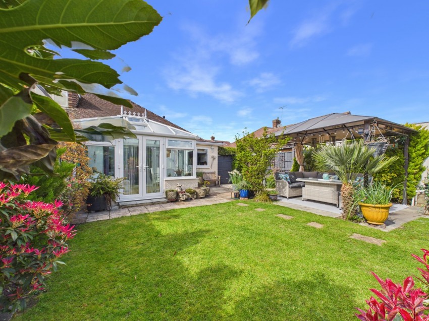 Images for Staines-upon-Thames, Surrey EAID:2640919782 BID:STA