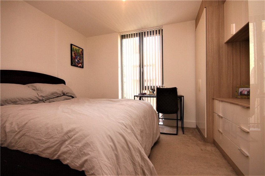 Images for Staines-upon-Thames, Surrey EAID:2640919782 BID:STA
