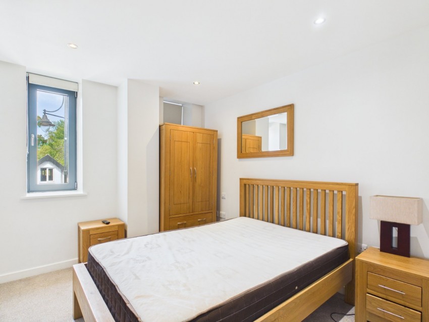 Images for Staines-upon-Thames, Surrey EAID:2640919782 BID:STA