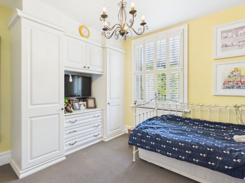 Images for Staines-upon-Thames, Surrey EAID:2640919782 BID:STA