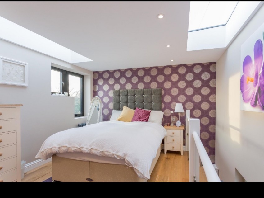 Images for Staines-upon-Thames, Surrey EAID:2640919782 BID:STA