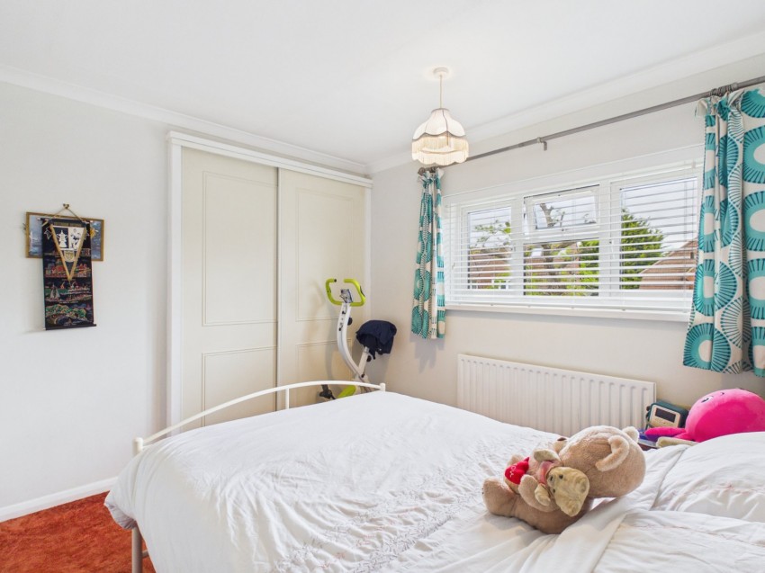 Images for Staines-upon-Thames, Surrey EAID:2640919782 BID:STA